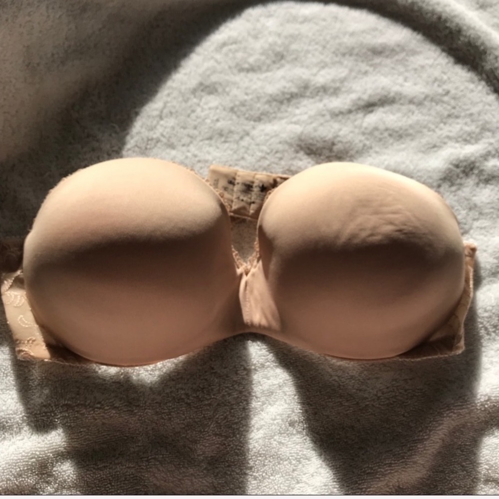 Strapless bra